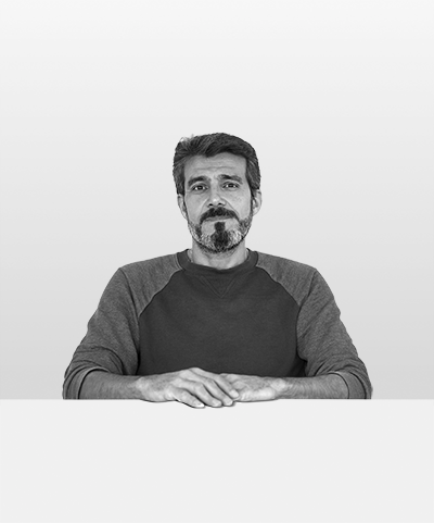 Ahmad Azarniay Hover